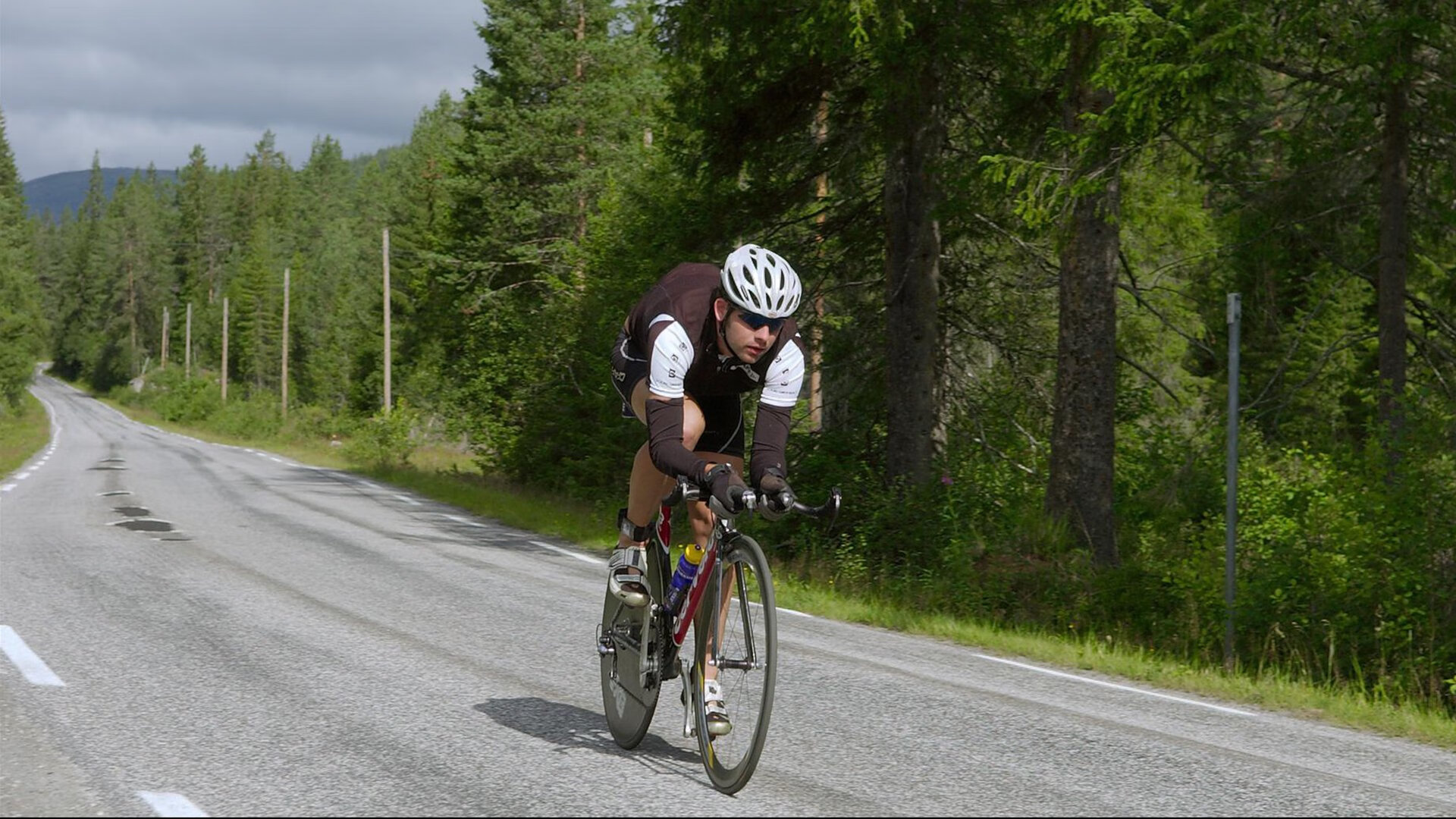 F1赛车的环保诉求和绿色未来,f1赛车设计